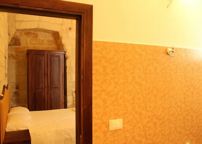 Alla Corte Del Naif Guest house