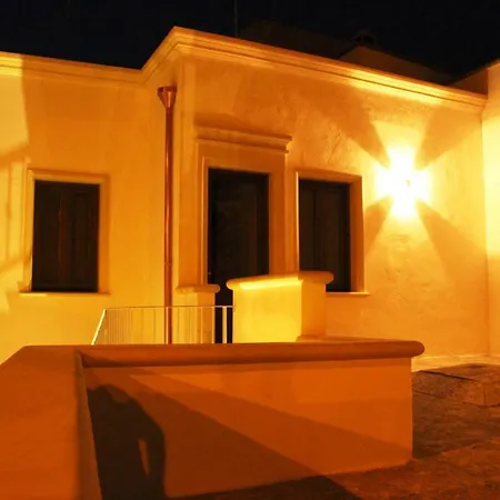 Alla Corte Del Naif Maison d'hôtes 3*