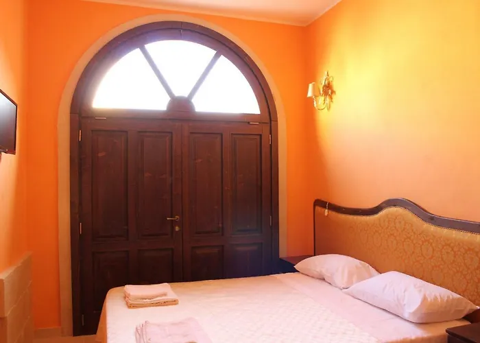 Alla Corte Del Naif Gasthof 3*